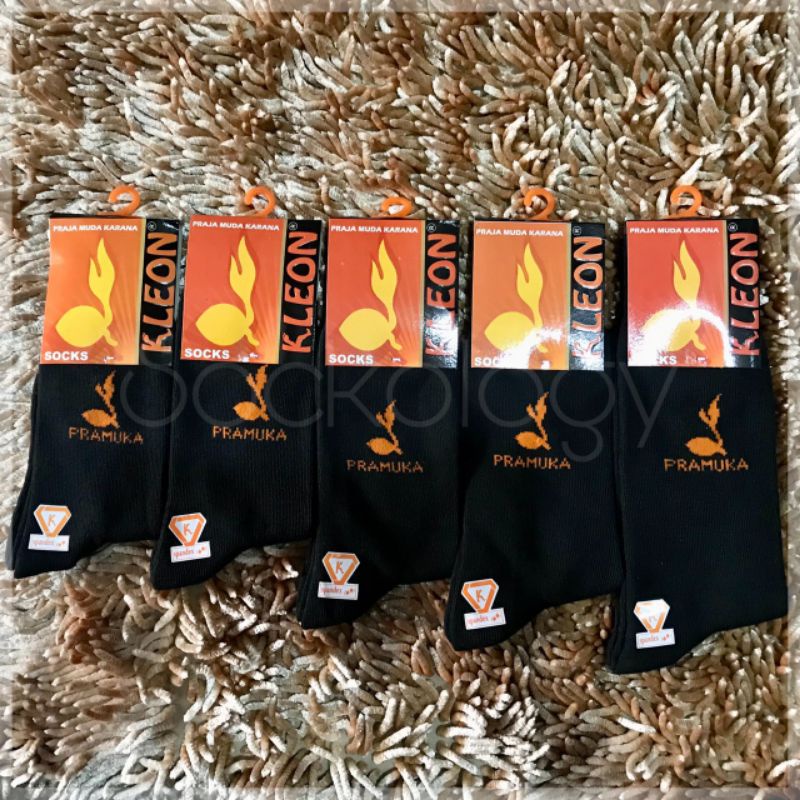 Kaos kaki pramuka Kleon