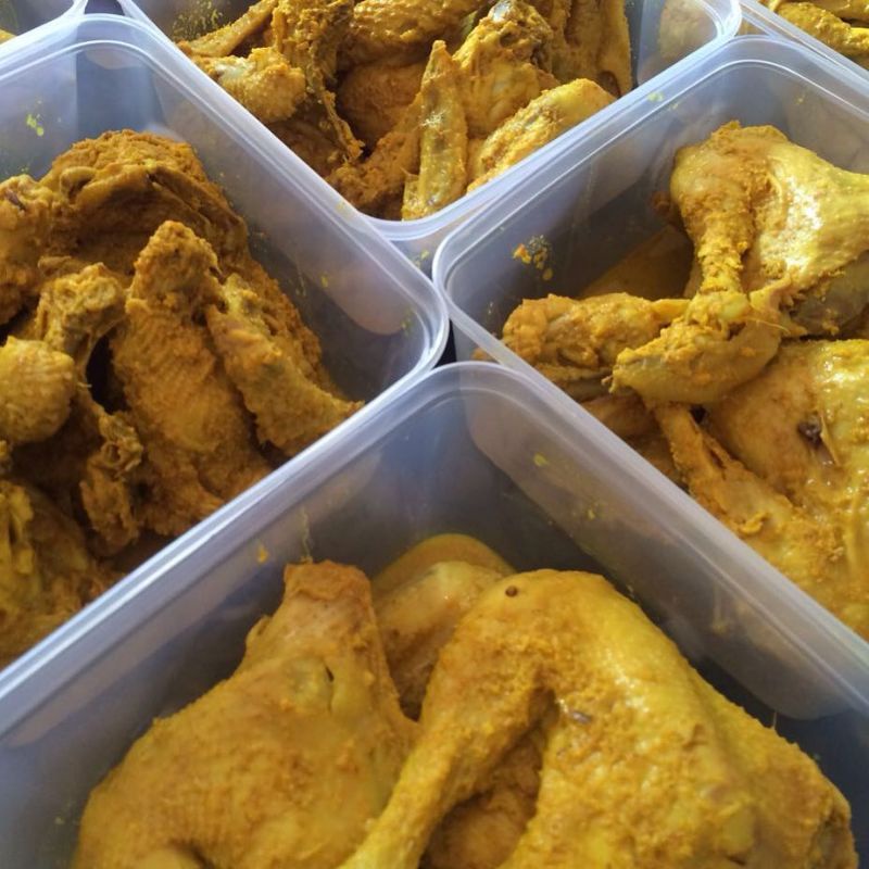 

Ayam Ungkep Kuning
