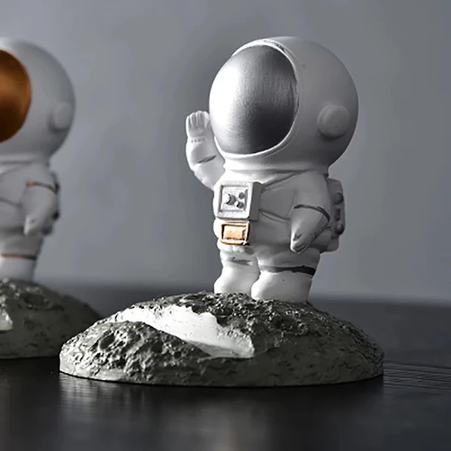 MIINII Phone Holder Astronot HP HD-09 Dekorasi Hias Rumah Meja Kamar Anak Phone Holder Keras High Quality