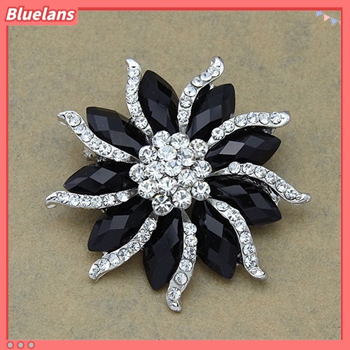 Bluelans Bros Pin Desain Bunga Mekar Aksen Kristal Berlian Imitasi Warna Hitam Untuk Wanita