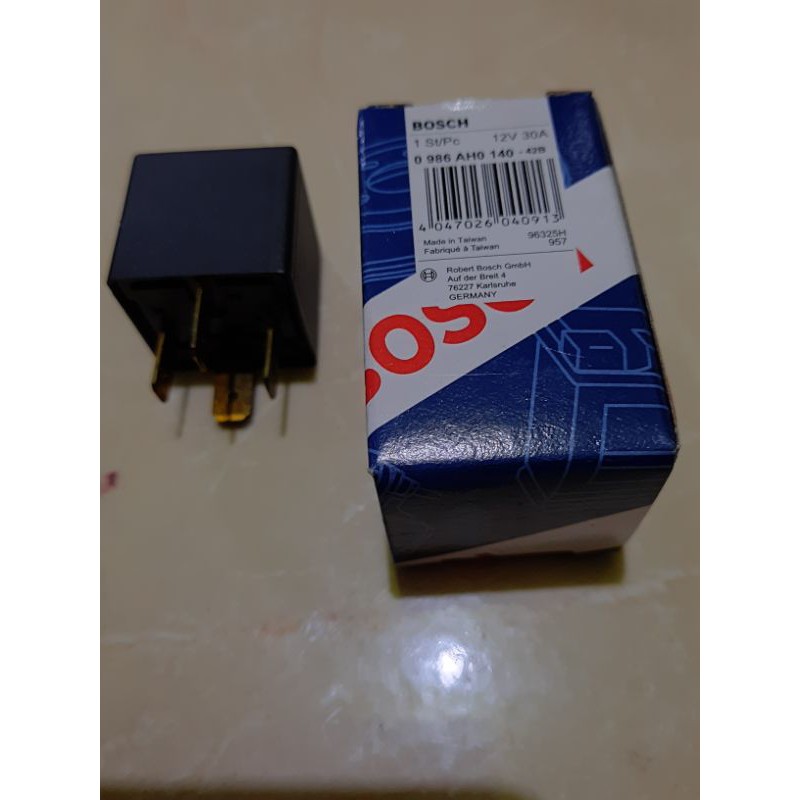 Relay lampu bosch kaki empat
