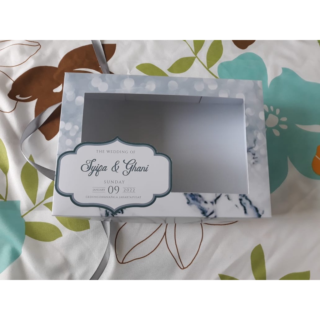 

Softbox MIKA Box Size P31xL20xT6 Kotak Bridesmaid Wedding Gift Murah