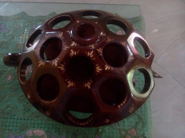 Tempat Air Gelas Kura-kura