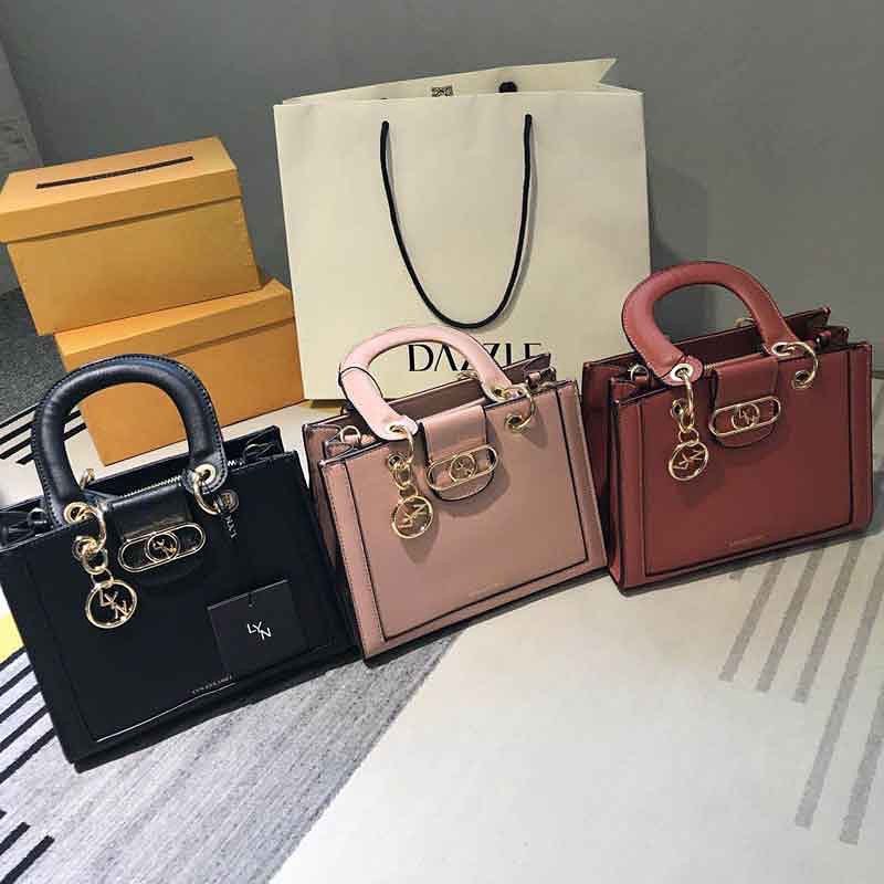 Satchel bag Brand LYN Thailand