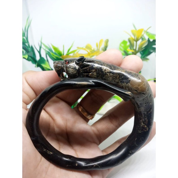 gelang akar Bahar hitam ukir macan
