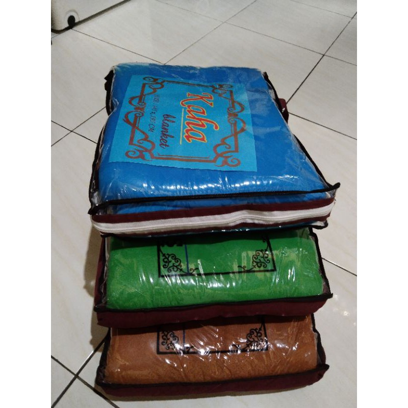 SELIMUT TEBAL KH POLOS /SELIMUT HOTEL TEBAL