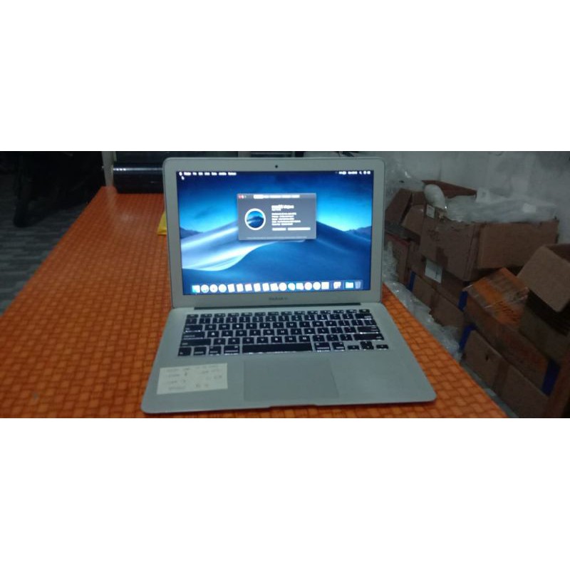 SALE ..MICBOOK AIR 13 IN 2014 ..RAM 8GB ..SSD 256 ..CORE I7..MULUSS