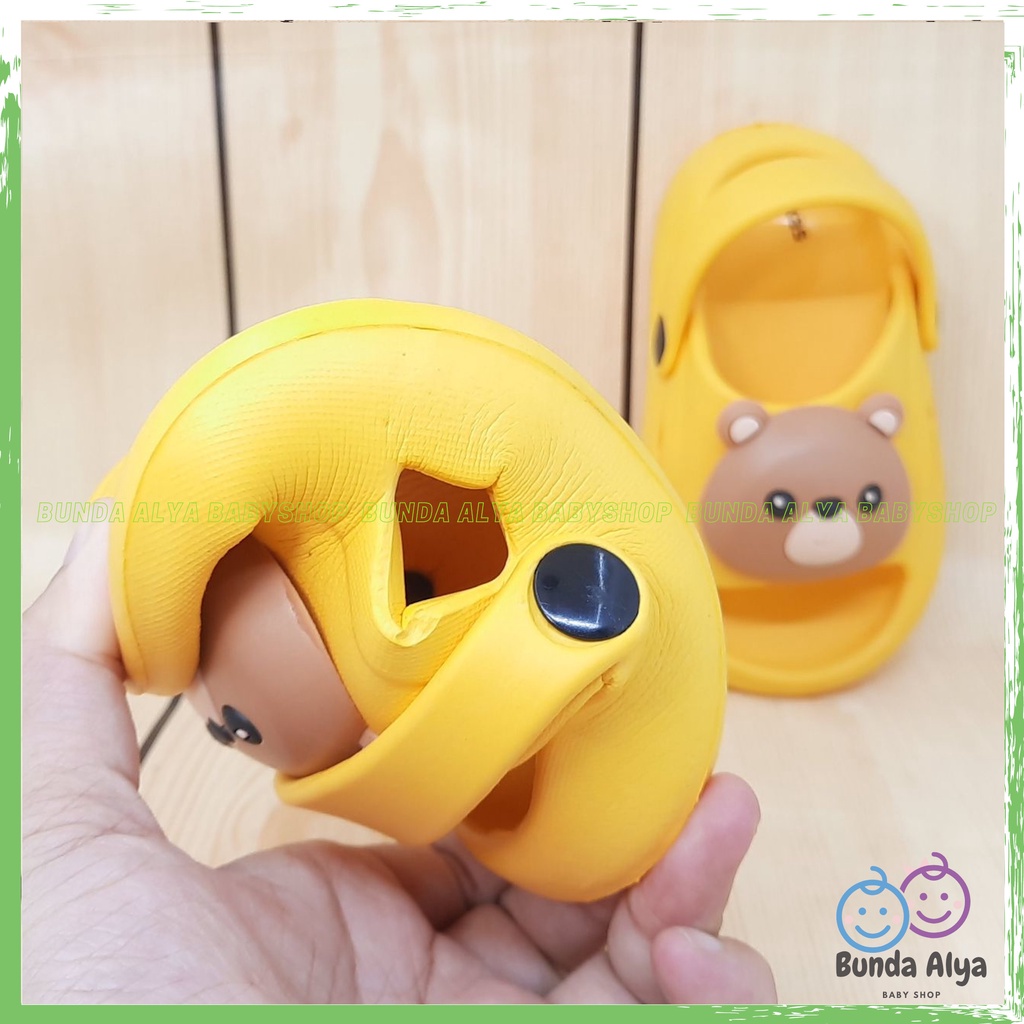 Sendal Anak Laki Laki Usia 6 Tahunan BEAR KUNING Karet Anti Licin - Sendal Anak Cowok Model Tali Belakang Motif Kartun Lucu Karet Anti Licin Size 18-29