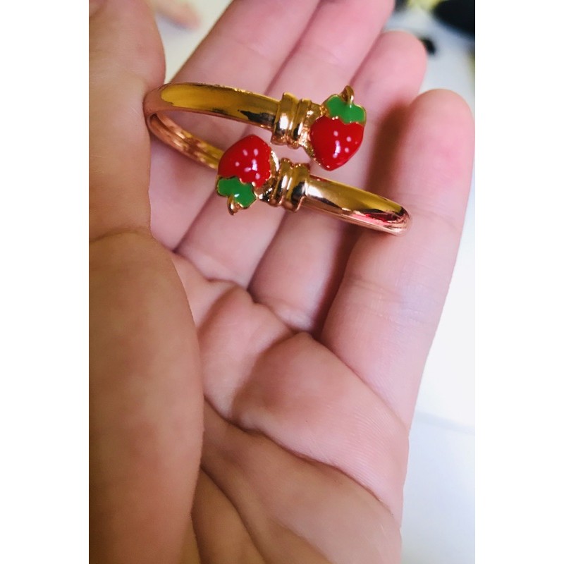 Gelang anak strawberry suping