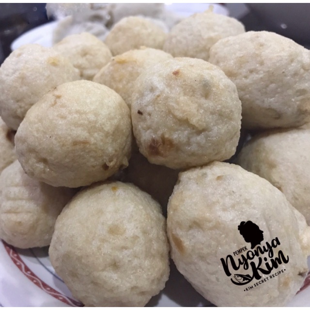 

Pempek Bulat ( berat 500 gram )