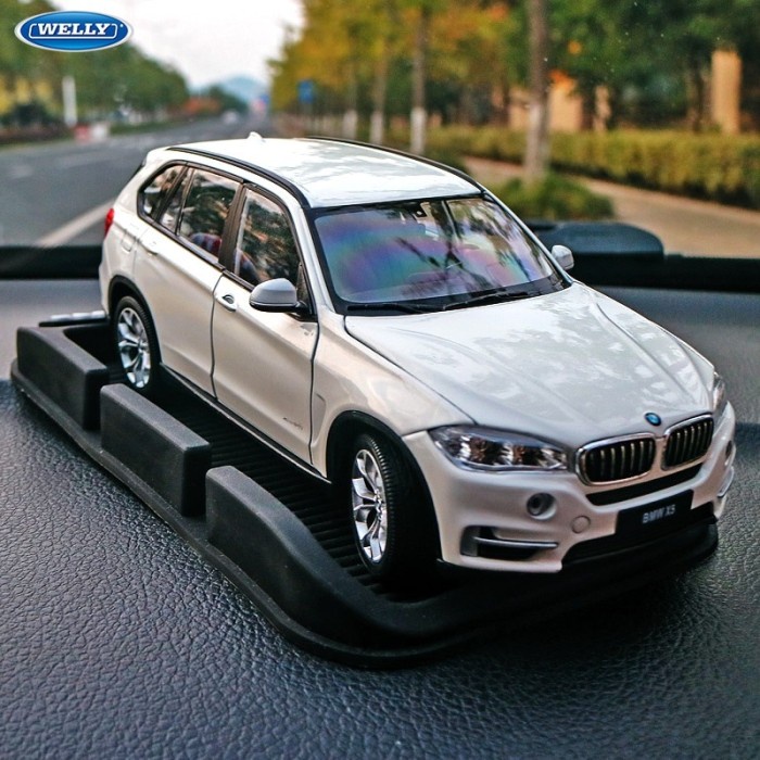 DIECAST MOBIL BMW X5 KENDARAAN SUV PUTIH WELLY 1:24 DIECAST SUV MOBIL