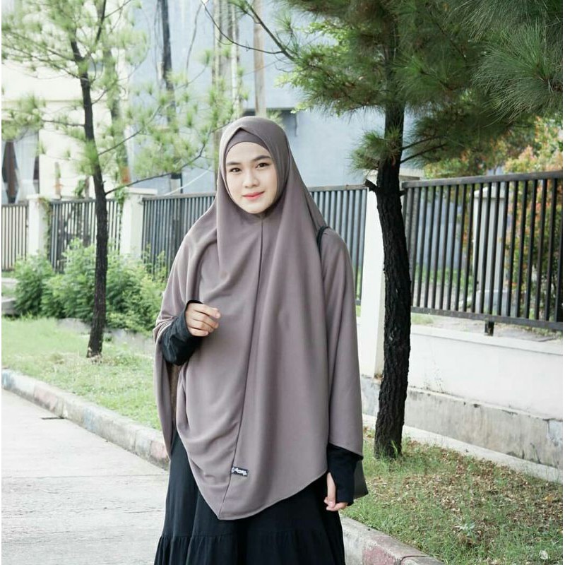 BERGO TERNYAMAN BAHAN KAOS IMPORT TEBAL FREE CIPUT~BERGO DAILY HAPPY ORIGINAL BY KHUMAIRA SYARI