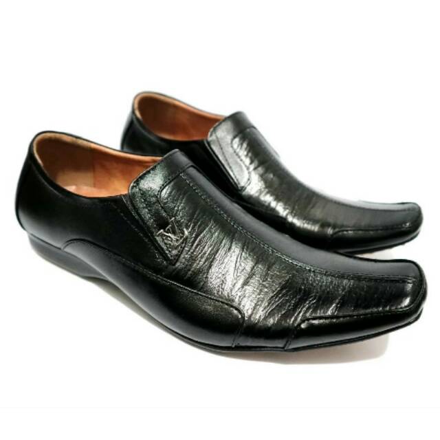 Sepatu Pantofel LOUIS VUITTON Kulit Asli / Pantofel Pria / Sepatu Formal LV Kulit Asli Murah - 4007
