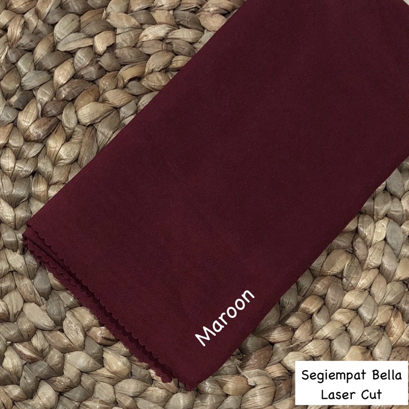 Hijab Bella Square Laser cut / Segiempat Bella-Maroon
