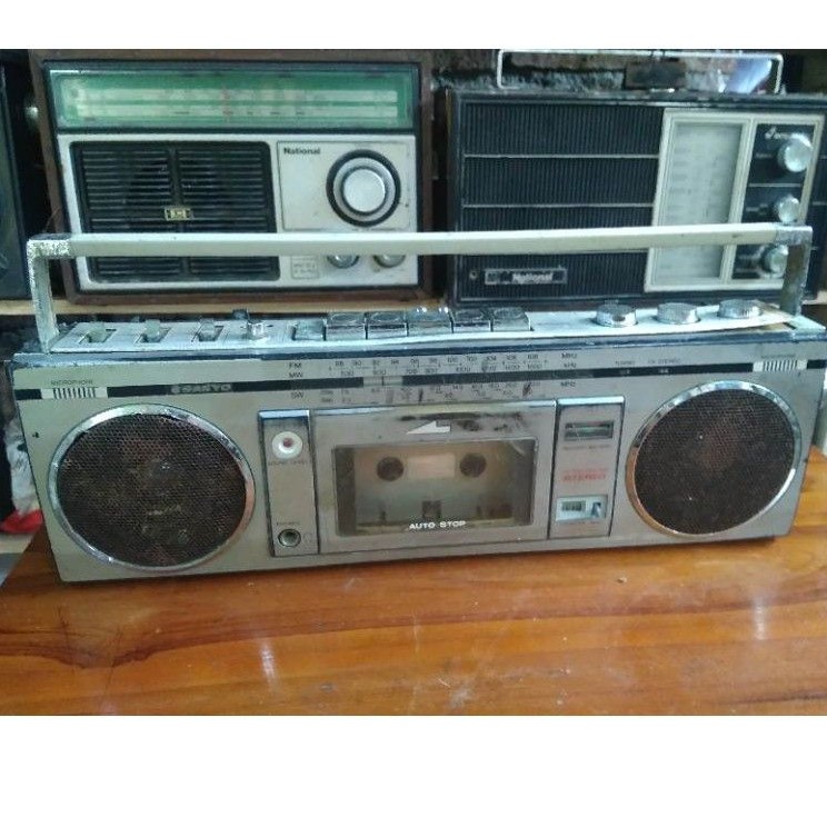 Radio Tape Sanyo Bombox - Radio tape jadul - Lawas - antik - Vintage