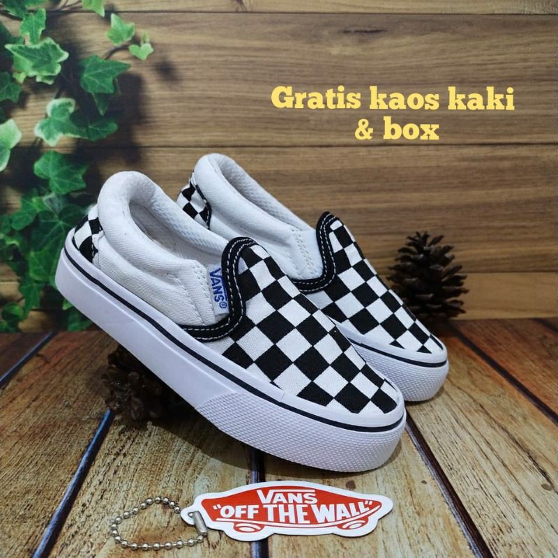 PREMIUM SEPATU SNEAKERS VANS ANAK LAKI LAKI PEREMPUAN SLIP ON MOTIF CATUR BNIB