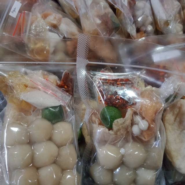 

Baso aci 3 rasa, ayam, gajih, abon pesanan10pcs gratis 2pcs