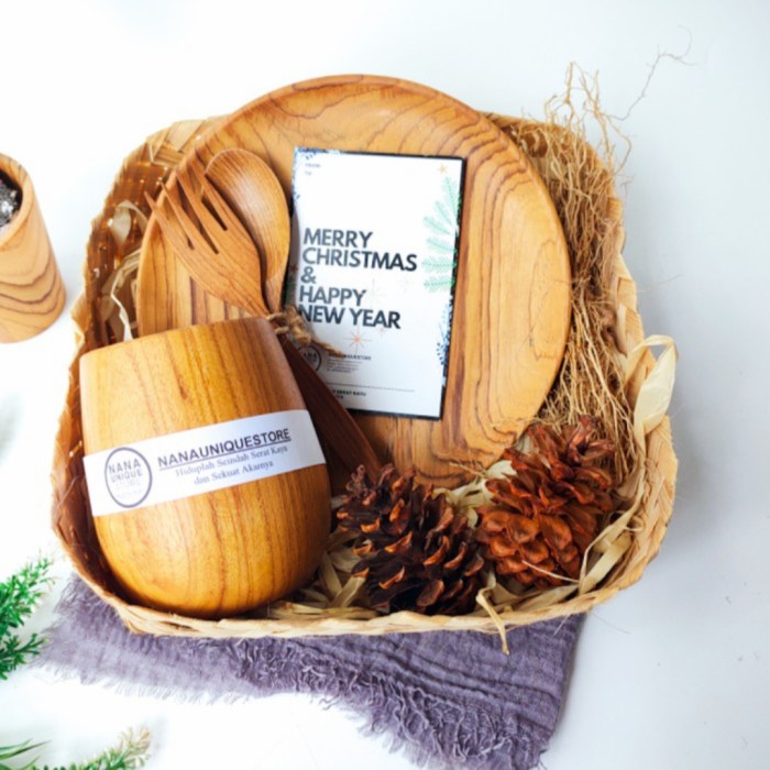 

Hampers Parcel Christmas Natal Lebaran Imlek Idul Fitri Kado Nikah