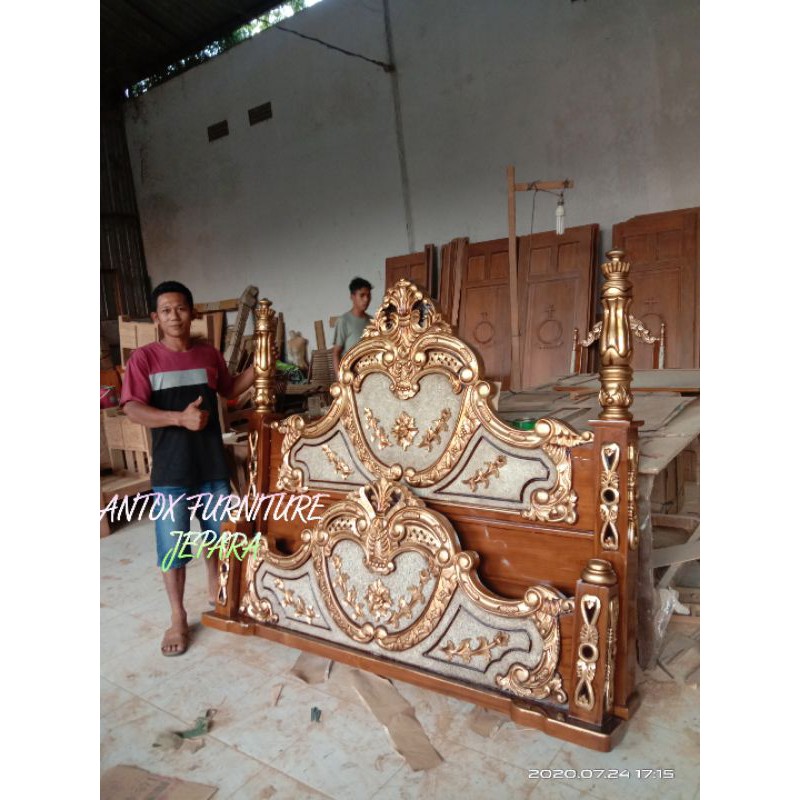 tempat tidur jati cinta mebel Jepara/dipan jati jati furniture Jepara/tempat tidur ukiran