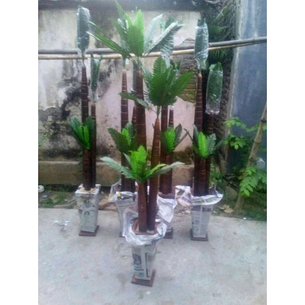 POHON PALEM ARTIFICIAL