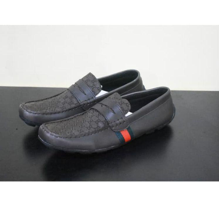 Dijamin Miring harga.. Sepatu Slip On Pria Gucci