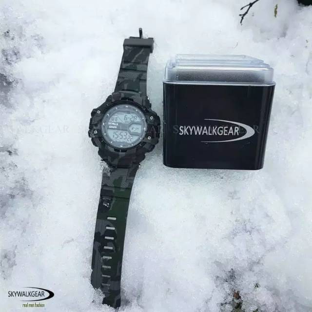 Jam Tangan Wanita Pria Outdoor Digital Tahan Air Skywalkgear 5002 Green Army