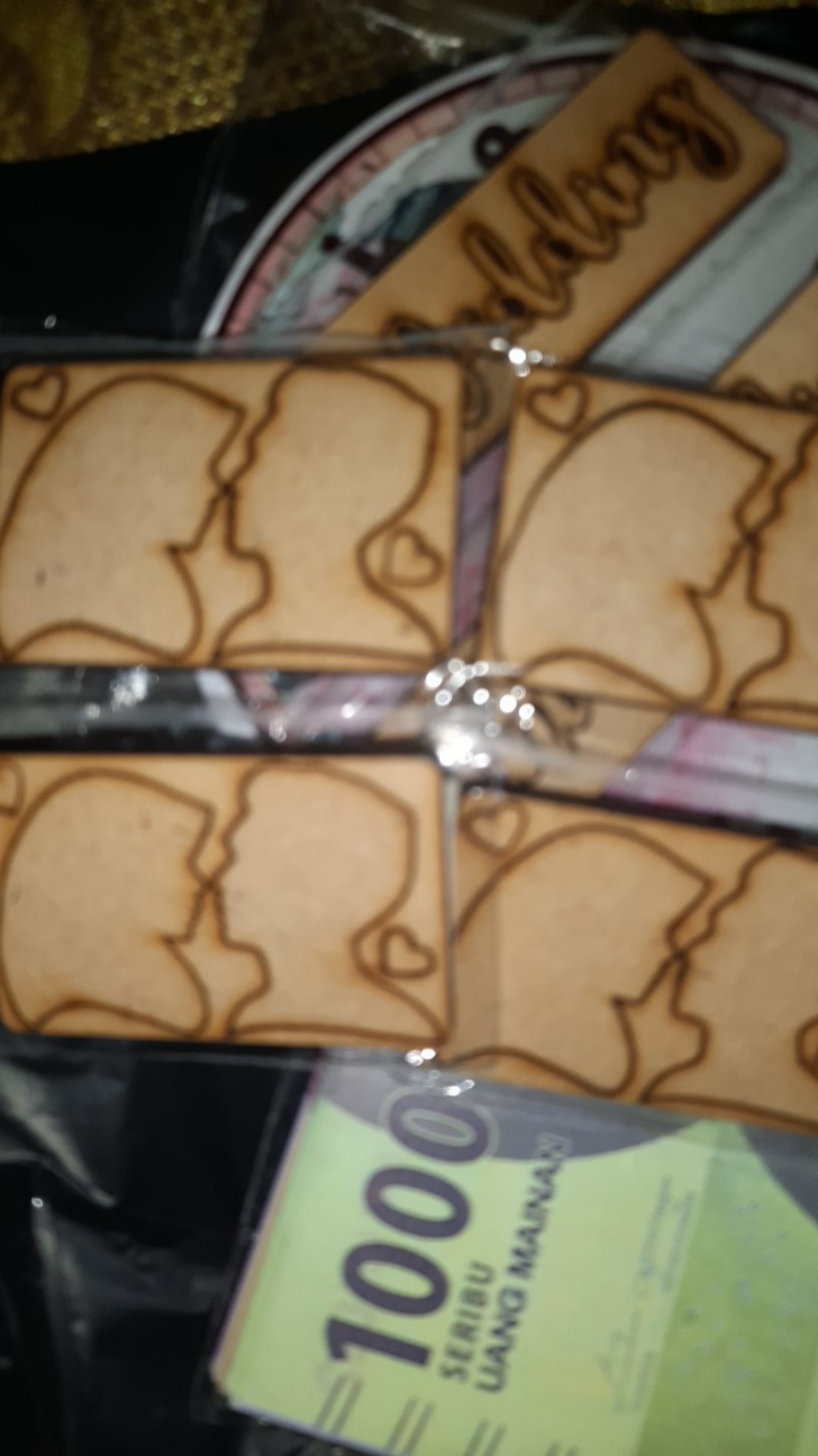 Rs 3,3 Cm Siluet Couple Muslim Mini Kayu Mdf / Chipboard / Triplex Dekorasi / Mahar / Seserahan