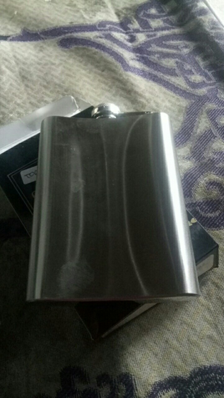 Botol Minum Stainless - Bisa Dimasukkan Ke Dalam Saku Celana