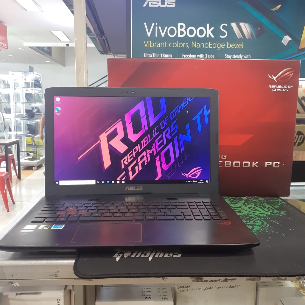 Laptop Leptop Second Seken gaming ASUS ROG GL552VW Core i7 VGA NVIDIA 960M 4GB HDD 1TB RAM 8GB KEYBOARD BACKLIGHT FULL SET LIKE NEW