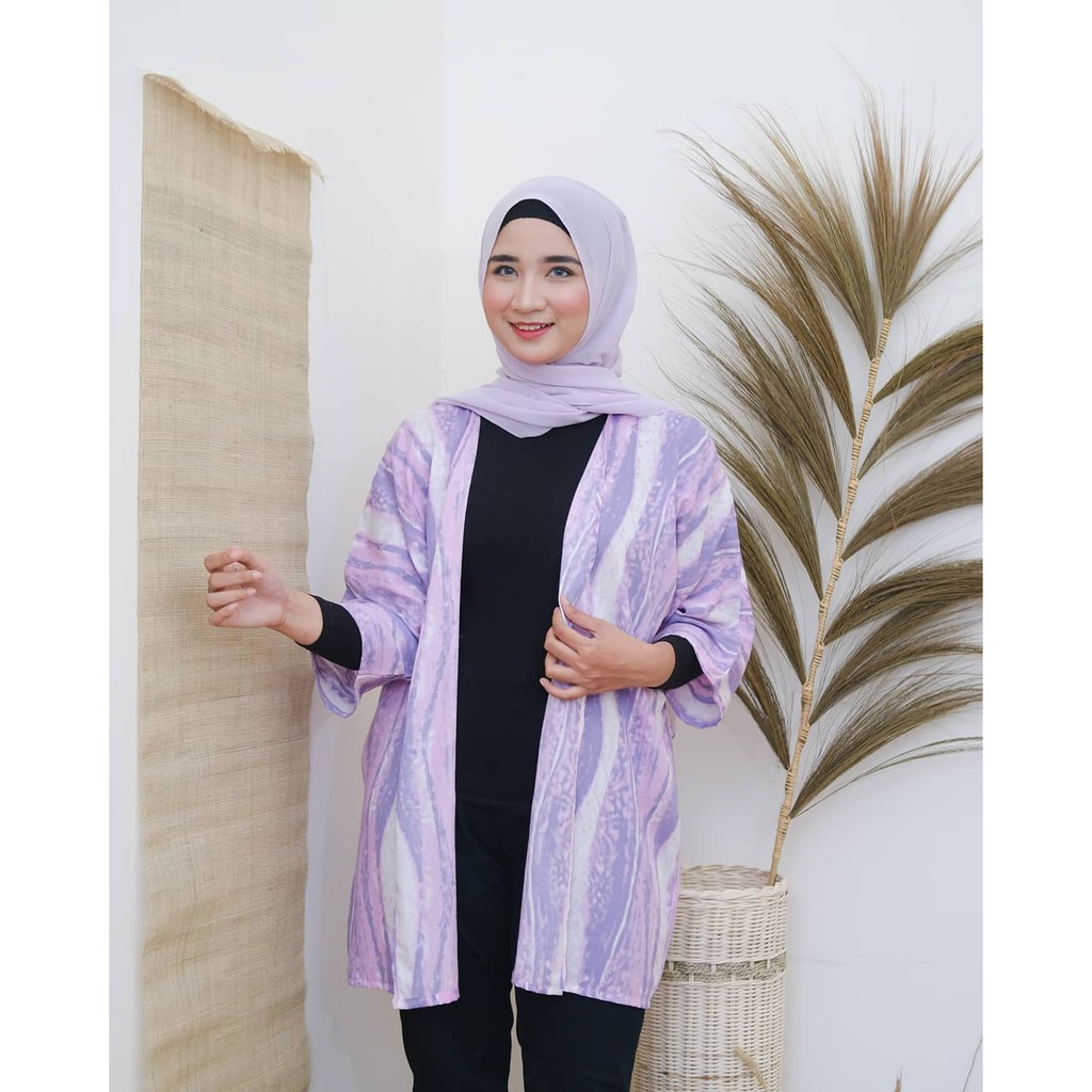 OUTER KEYANA  lengan panjang motif abstrak pakaian wanita