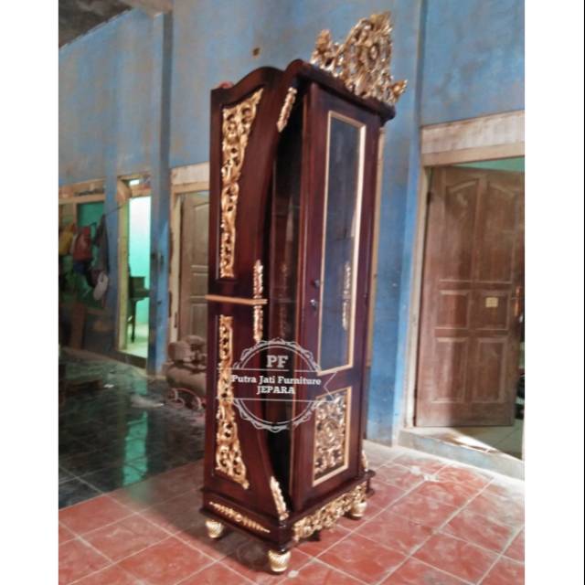 Lemari Hias Ruang Tamu - Almari Kaca - Lemari Rak Jati Ukir Jepara
