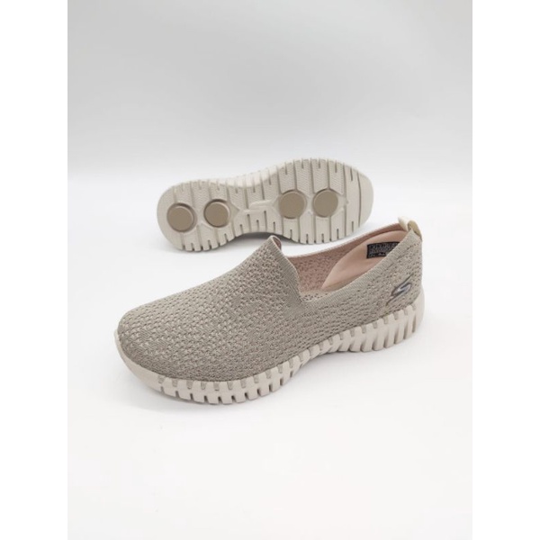 Skechers Wanita / Sepatu Sketchers / Skechers Smart Glory Women - Hitam