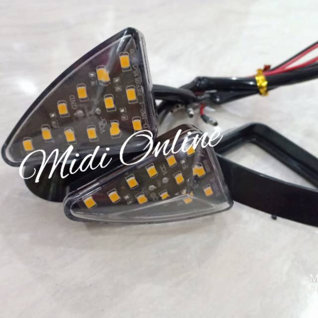 Lampu Sein Tempel Segitiga D182 - Lampu Led Sen Tempel Segitiga - Lampu Sein Led  - Lampu Sen Motor