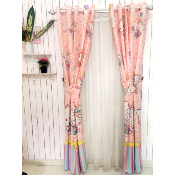 Gorden Jendela Kamar Tidur Anak Aesthetic Motif Karakter Hello Kitty