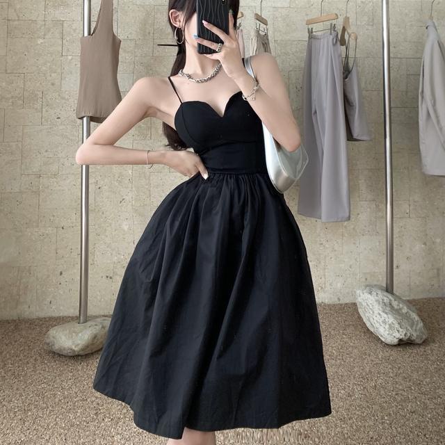 ∈ French retro gaya Hepburn slim slim dress wanita musim panas seksi rok suspender hitam