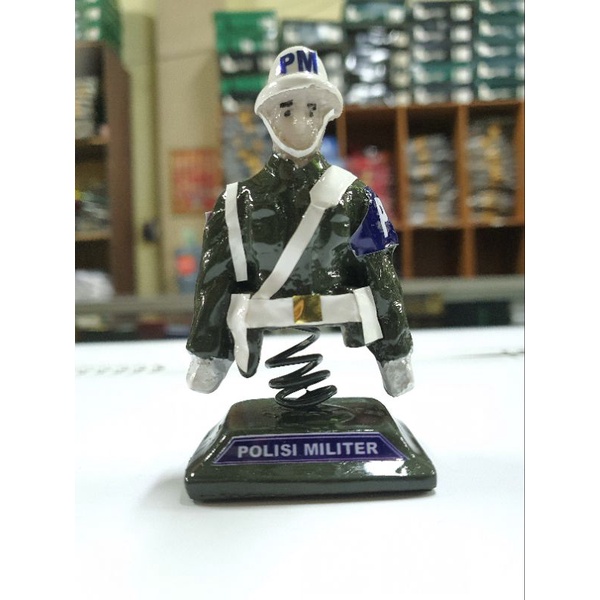 Miniatur patung Polisi Militer | Patung miniatur mobil polisi Militer| Pajangan figure kecil Polisi 