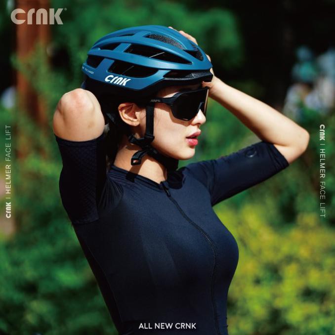 Crnk New Helmer Helm Ultra Ringan Bahan Eps + Pc Untuk Helm Sepeda Mtb - Blackglossy, M 5357 Cm