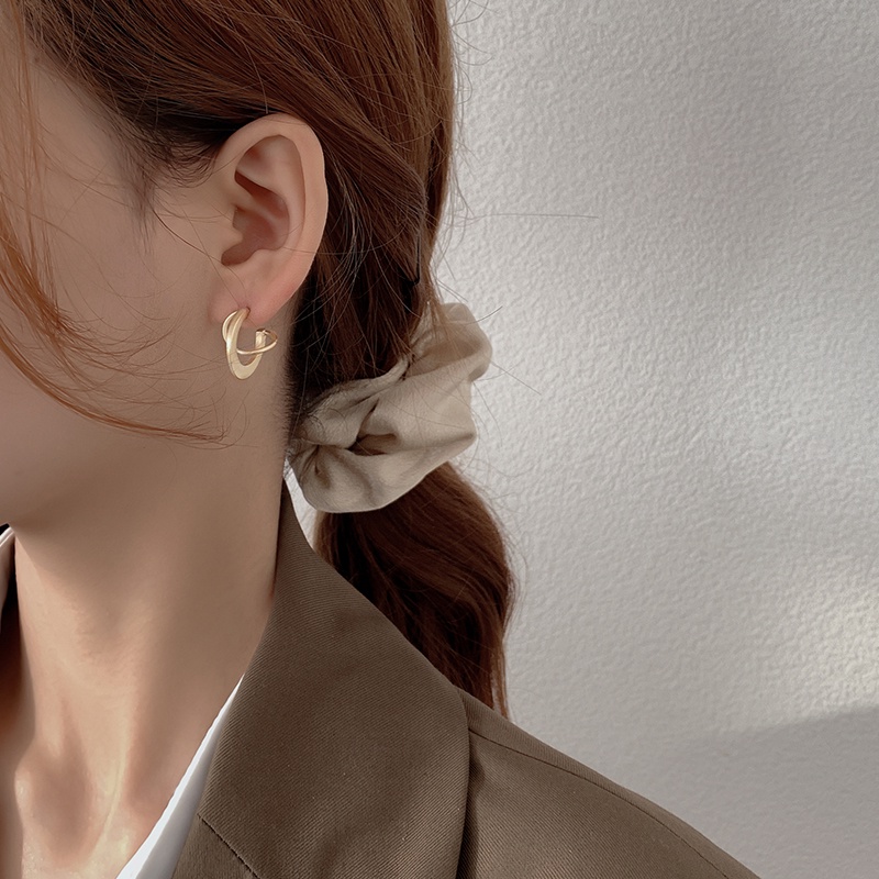 Anting Huruf C Setengah Lingkaran Geometris Untuk Wanita Korea vintage Aksesori Telinga