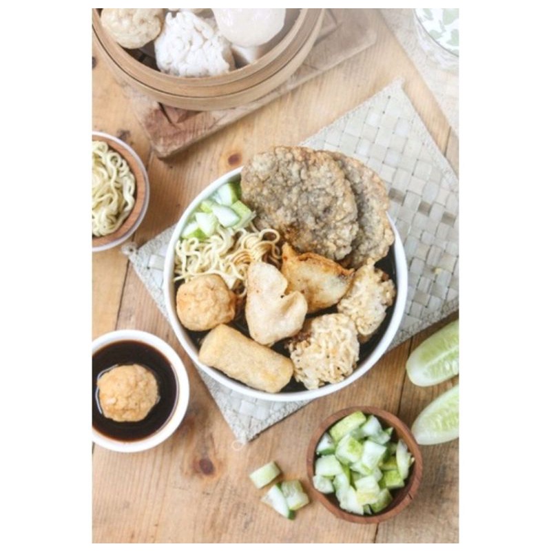 

Pempek Ikan Tenggiri /Pempek lenjer/pempek adaan/ pempek kulit/pempek kapal selam/pempek