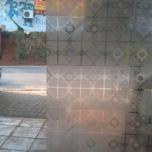 Sticker khusus kaca sunblast kode SK0558 kotak batik