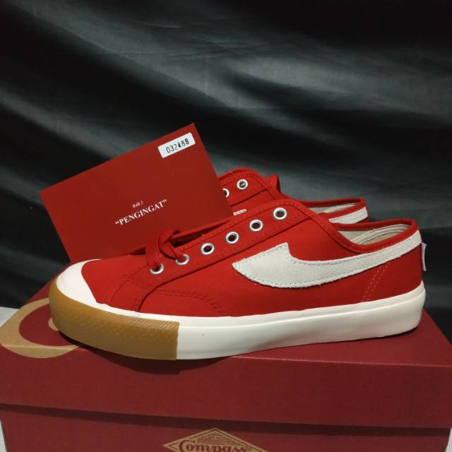  Sepatu Compass Red Gum  Size 40 Shopee Indonesia