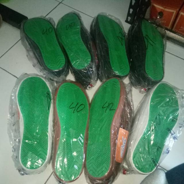 Sepatu nanyang