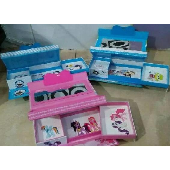 

TERBARU Kotak Tempat Pensil Pakai Kode Angka Gambar Hologram Karakter Kartun/TEMPAT PENSIL AESTHETIC/TEMPAT PENSIL ANAK PEREMPUAN/TEMPAT PENSIL LUCU/TEMPAT PENSIL 3D/TEMPAT PENSIL TRANSPARAN/TEMPAT PENSIL LUCU/TEMPAT PENSIL KOREA/TEMPAT PENSIL KAIN/TEMPAT