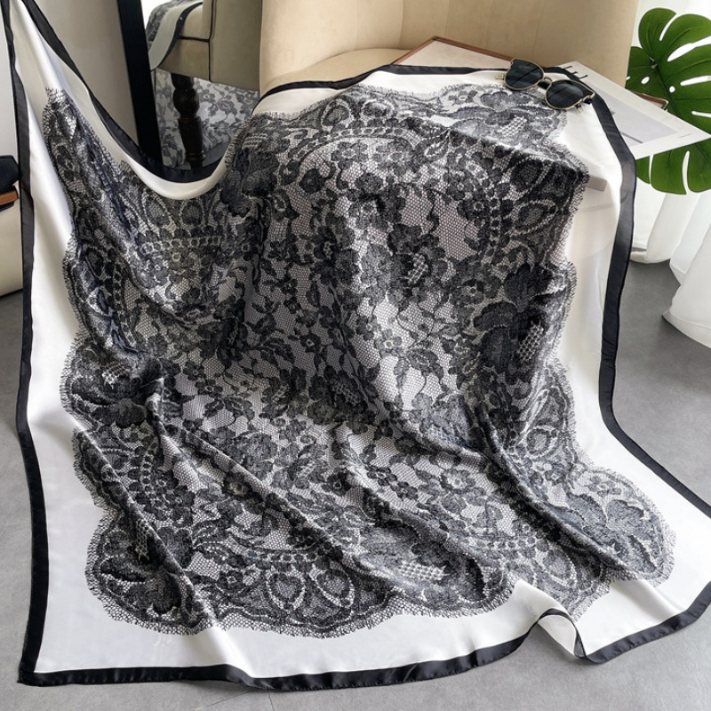 Scarf &quot;Natasha&quot; 110 x 110 Bahan Sutra Imitasi HIGH GRADE, Scarf Mewah