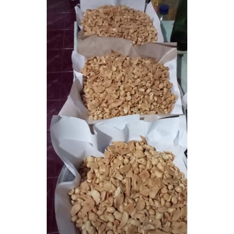 

Kacang bawang kupas matang 1 kg