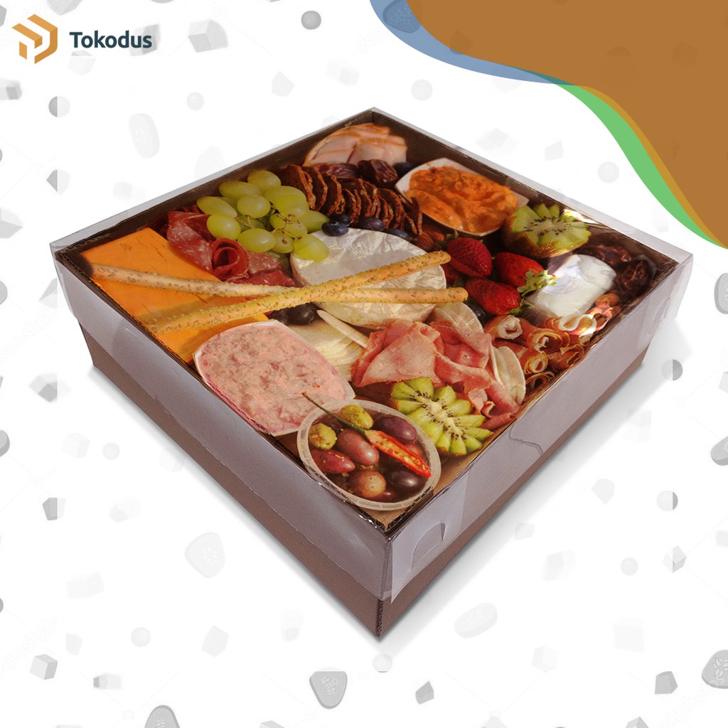 

Kotak kardus Kue Hantaran 25x25x9 cm Corrugated Tebal Tutup Full Mika - Tokodus Bandung