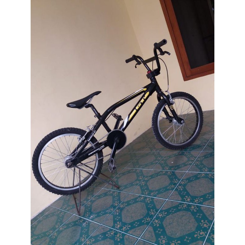 bmx gt backtrail x1