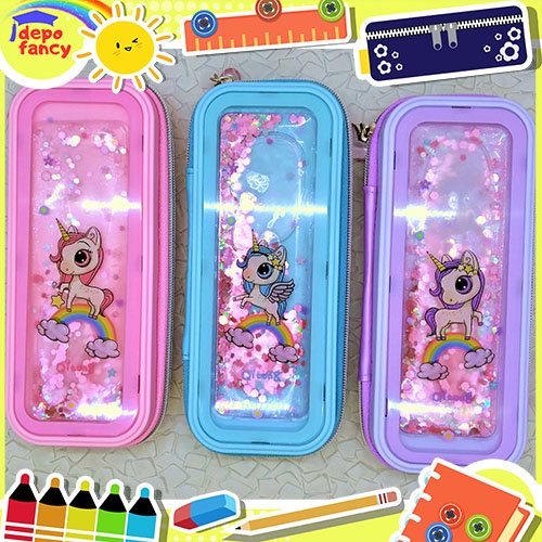

Kotak Pensil 1 Resleting HARD CASE + GLITTER & AIR / Tempat Pensil / Tepak Pensil / Box Pencil / Boks Pensil QT-5774