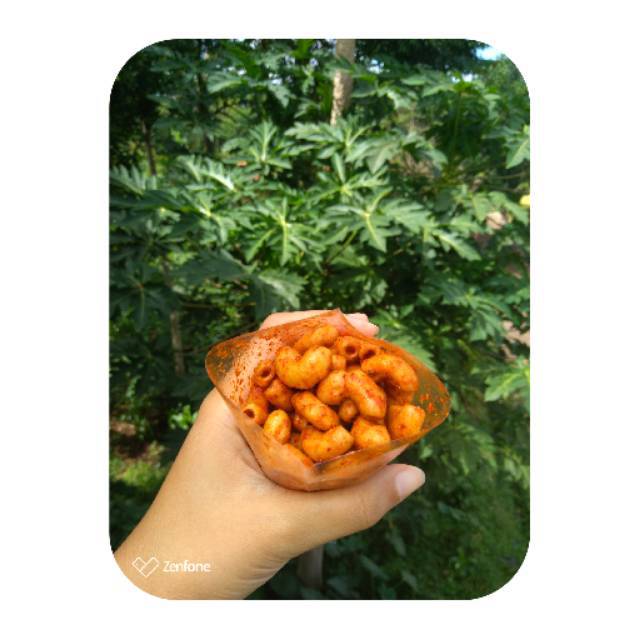 

MAKARONI BANTET/BANTAT PEDAS DAUN JERUK - 50 GRAM KELIPATAN 10 BONUS 1 PCS