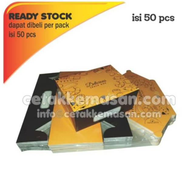 

Dus Snack Kue uk 12 x 12 x 7 cm Foodgrade (50pcs) (KODE )